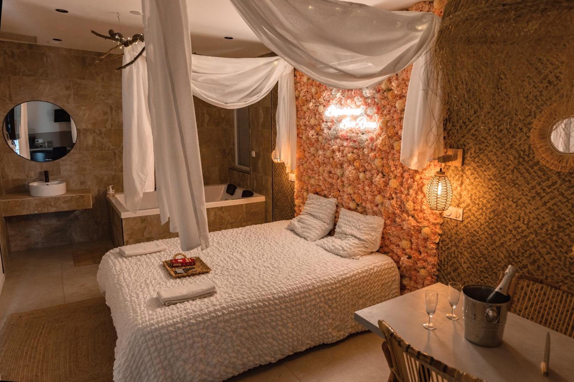 L'Experience Love Room Saint-Jean-Bonnefonds Luaran gambar